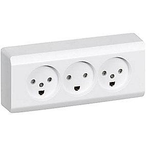 hvid udvendig jord med ndinger t 2 med stikkontakt tripel 66 opus lk